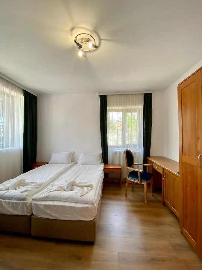 Edelweiss Central Hotel 班斯科