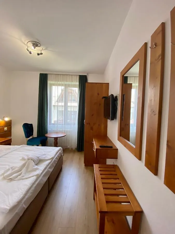 Edelweiss Central Hotel 班斯科